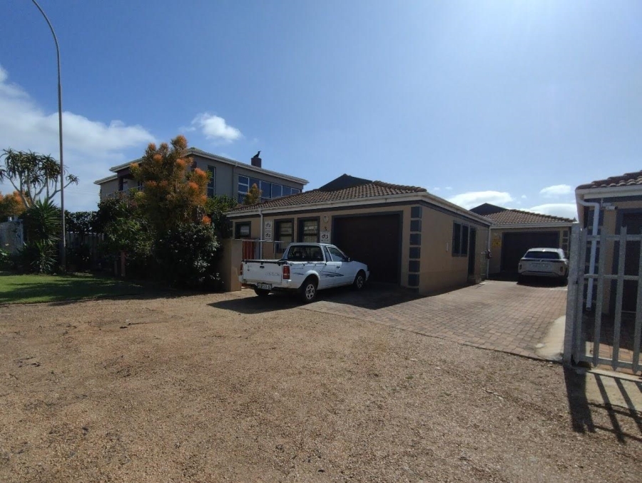 2 Bedroom Property for Sale in C Place Eastern Cape